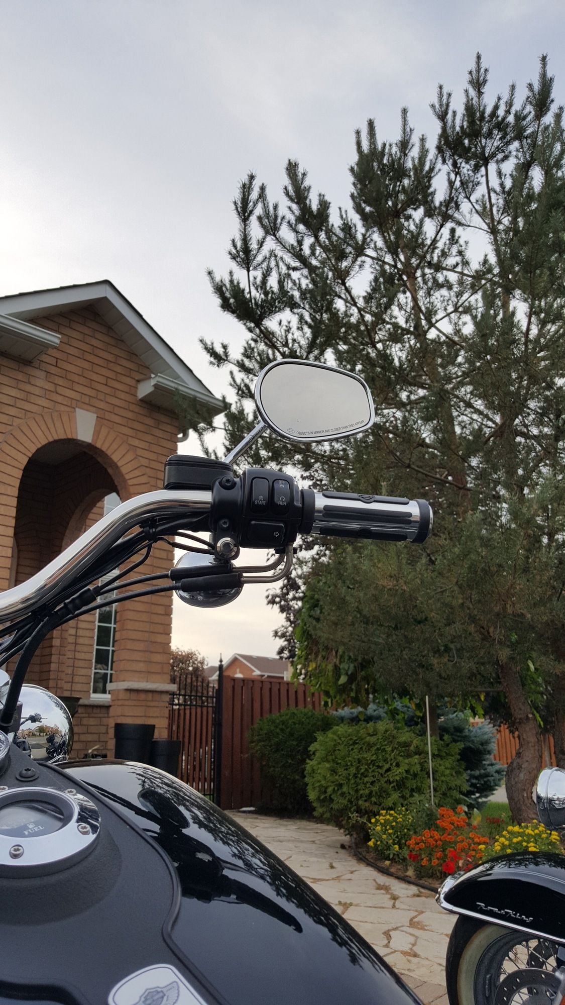 Thumbnail Garage door opener for motorcycles Thumbnail Garage door opener for motorcycles